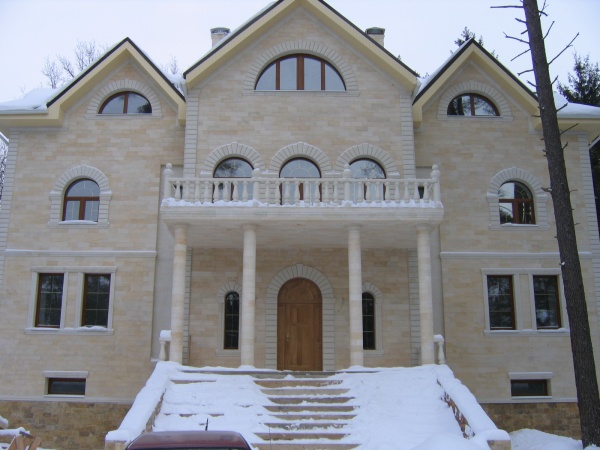 Облицовка фасада натуральным камнем