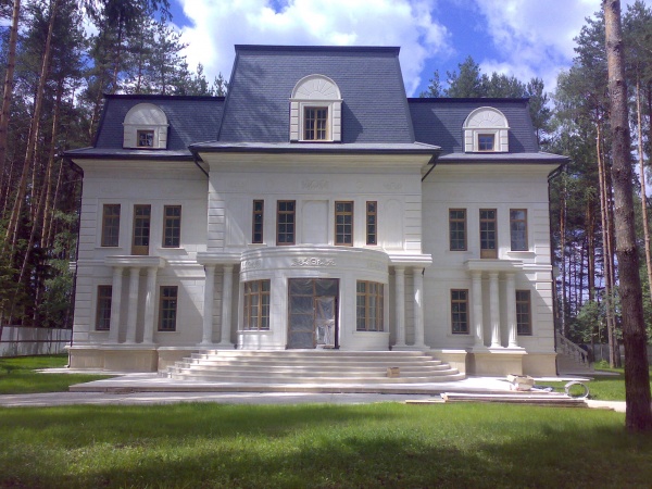 Фасады из натурального камня 