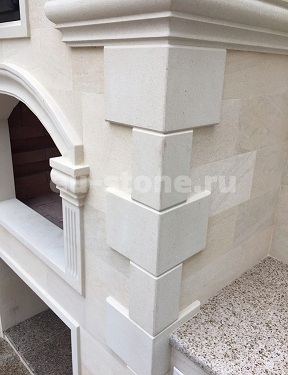 камин из известняка.jpg