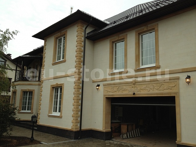 Облицовка дома известняком