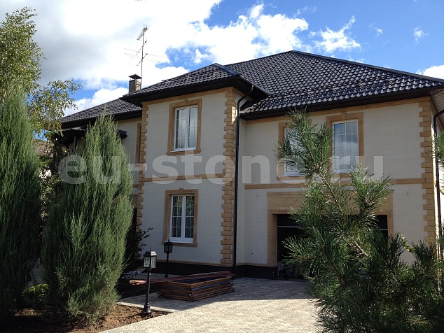 Облицовка дома известняком