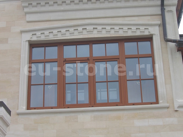 Облицовка фасада песчаником