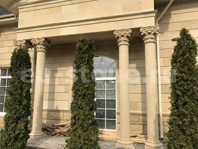 Фасад из ракушечника