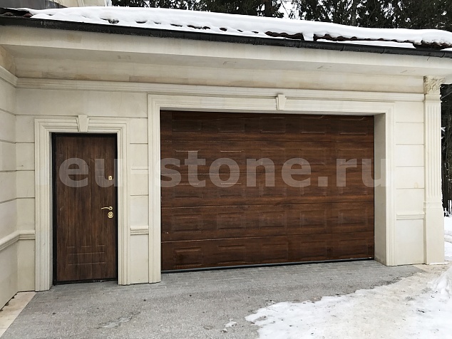 Фасад в известняке