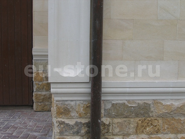 Облицовка фасада песчаником