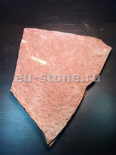 Плитняк бордовый