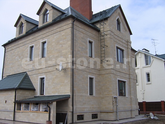 Отделка фасада ракушечником