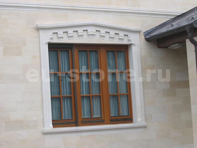 Облицовка фасада песчаником