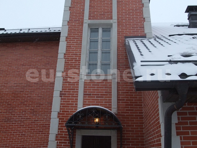 Декор фасада из известняка