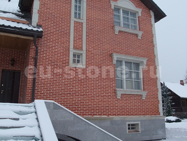 Декор фасада из известняка