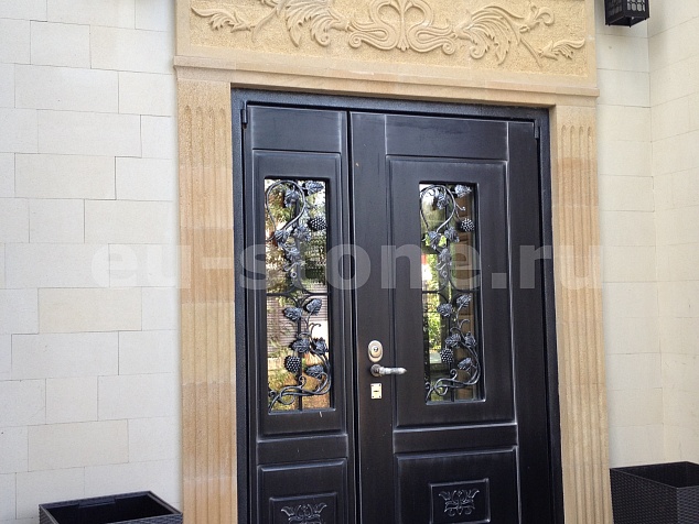 Облицовка дома известняком