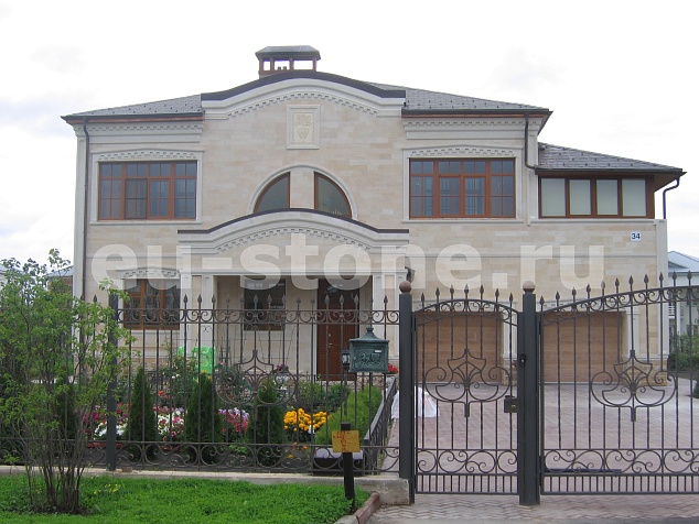 Фасад из дагестанского камня