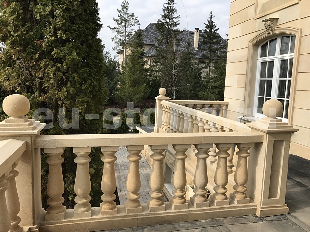 Фасад из ракушечника