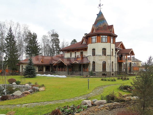 Облицовка дома ракушечником