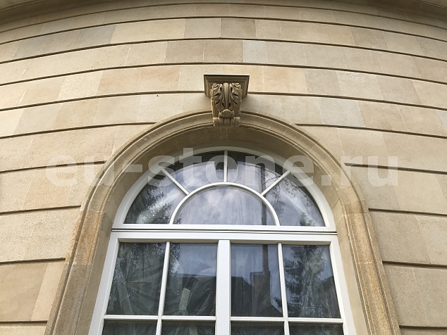 Фасад из ракушечника