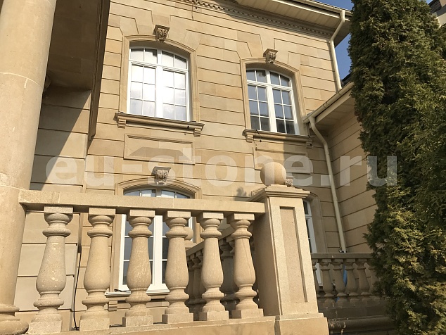 Фасад из ракушечника