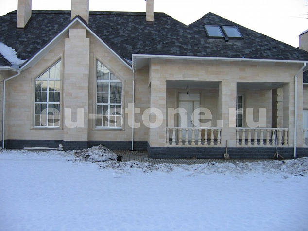 Облицовка фасада дома дагестанским камнем 320 м2.