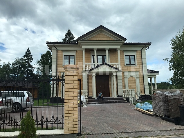 Отделка дома известняком