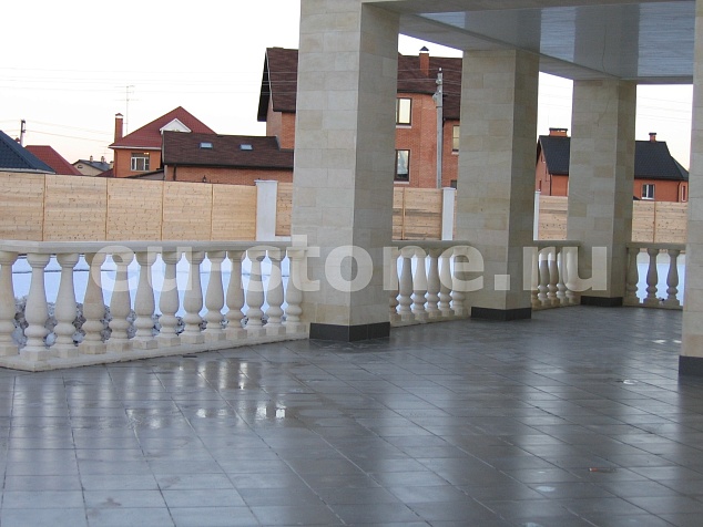 Облицовка фасада дома дагестанским камнем 320 м2