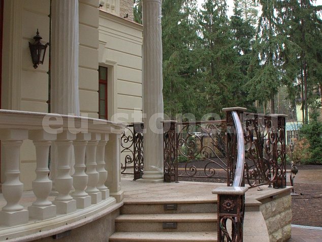 Отделка фасада известняком