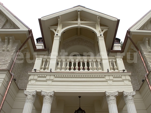 Отделка фасада известняком